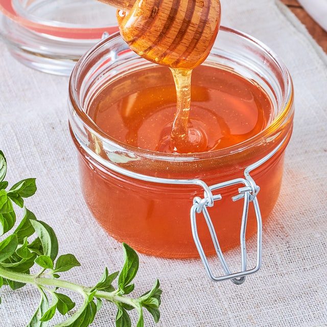 Everything You Need To Know About Manuka Honey